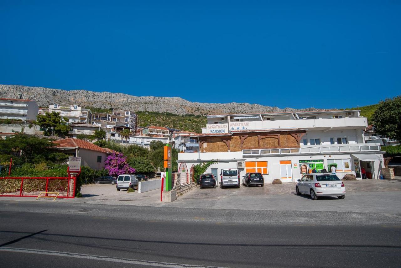 Apartments By The Sea Sumpetar, Omis - 2808 Екстер'єр фото