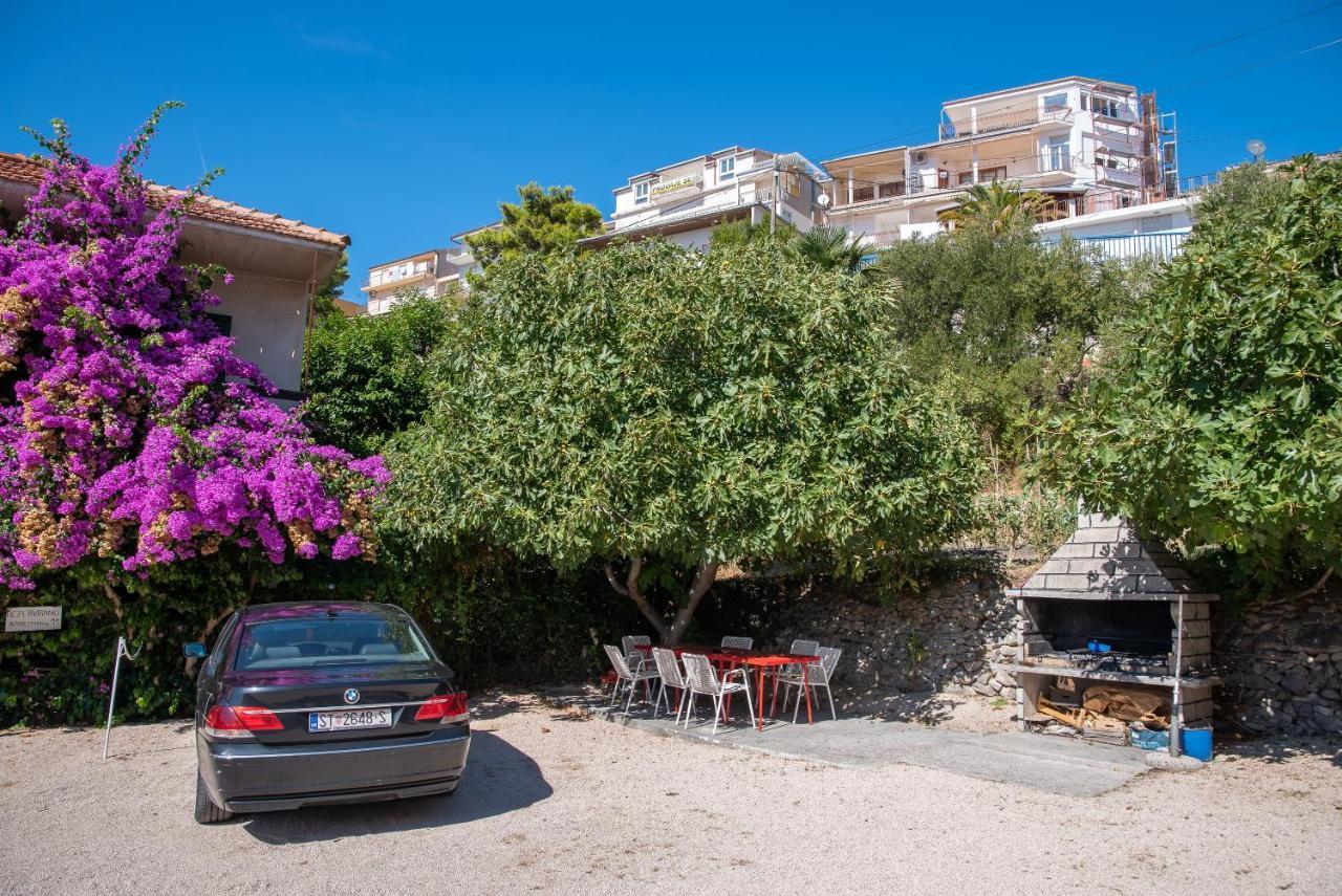 Apartments By The Sea Sumpetar, Omis - 2808 Екстер'єр фото