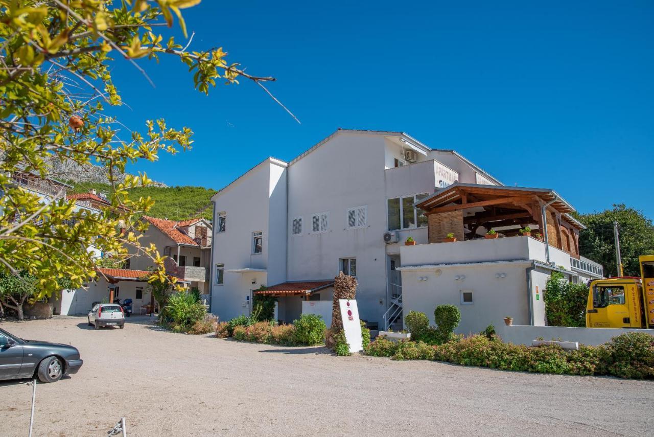 Apartments By The Sea Sumpetar, Omis - 2808 Екстер'єр фото