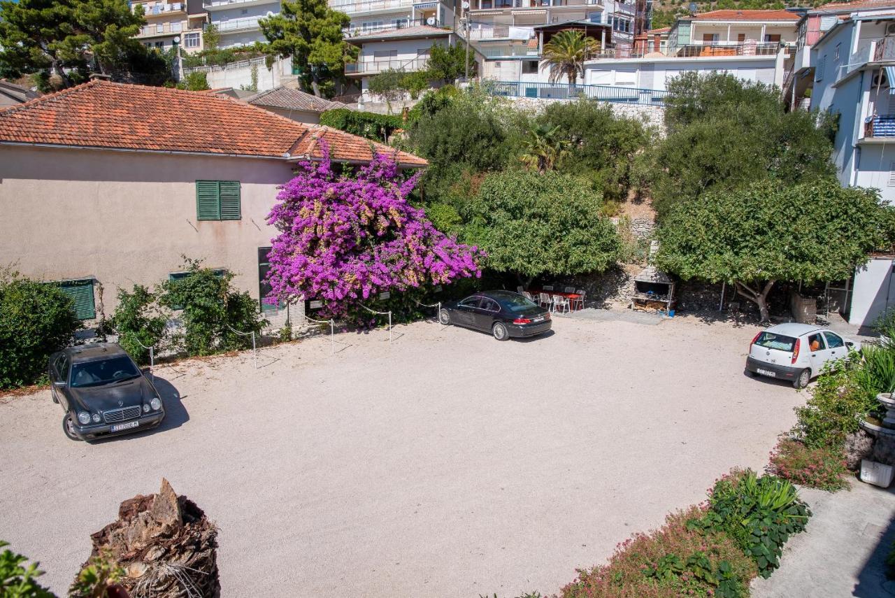 Apartments By The Sea Sumpetar, Omis - 2808 Екстер'єр фото