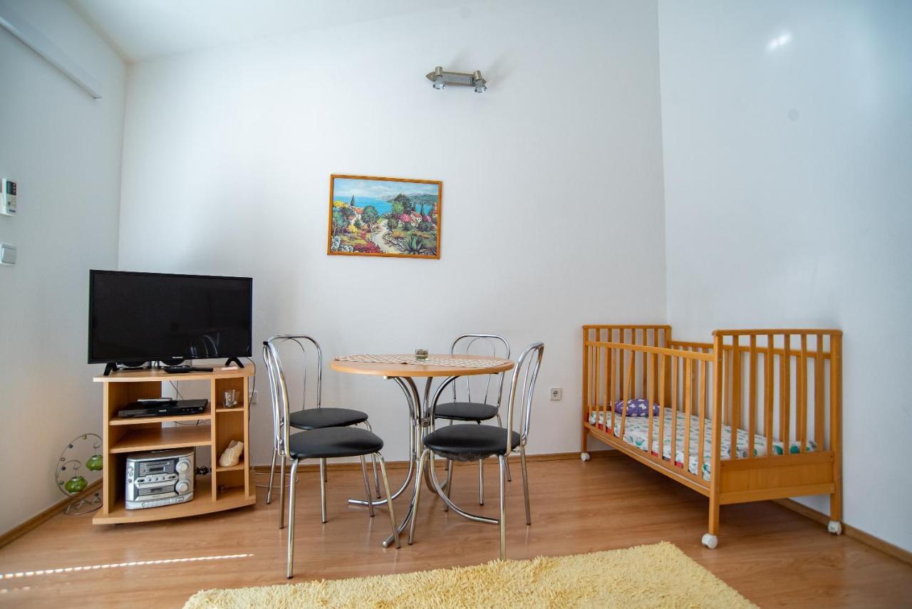 Apartments By The Sea Sumpetar, Omis - 2808 Екстер'єр фото